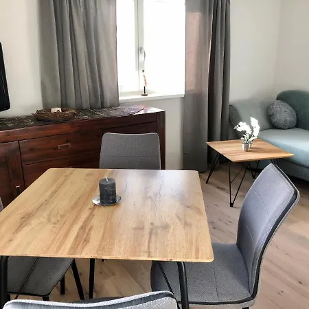 Hanna's Apartment